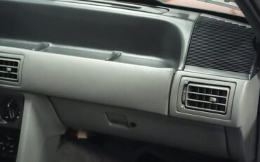 Ford-Mustang-1988-Scarlet-Red-Smoked-Gray-46