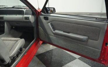 Ford-Mustang-1988-Scarlet-Red-Smoked-Gray-48