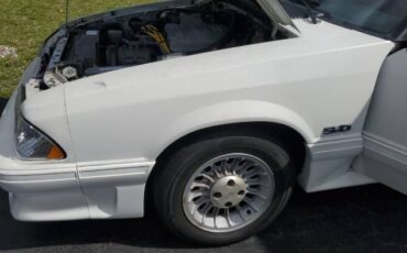 Ford-Mustang-1988-White-1