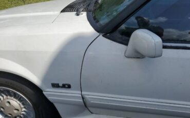 Ford-Mustang-1988-White-2