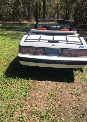 Ford-Mustang-1988-White-5