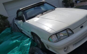 Ford-Mustang-1988-White-8