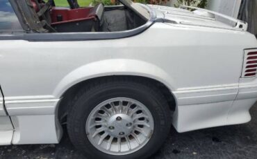 Ford-Mustang-1988-White-9