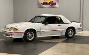 Ford-Mustang-1988-White-Red-2