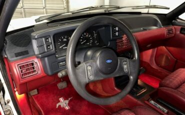 Ford-Mustang-1988-White-Red-23