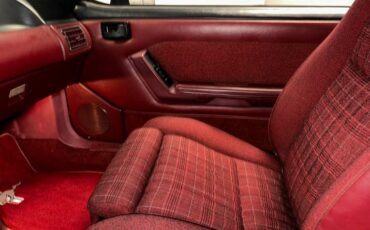 Ford-Mustang-1988-White-Red-24