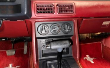 Ford-Mustang-1988-White-Red-25
