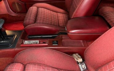 Ford-Mustang-1988-White-Red-26