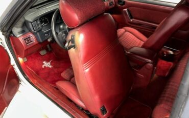 Ford-Mustang-1988-White-Red-31