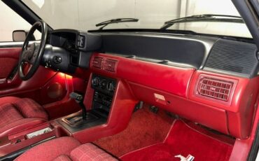 Ford-Mustang-1988-White-Red-8