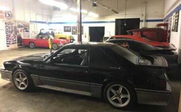 Ford-Mustang-1989-4