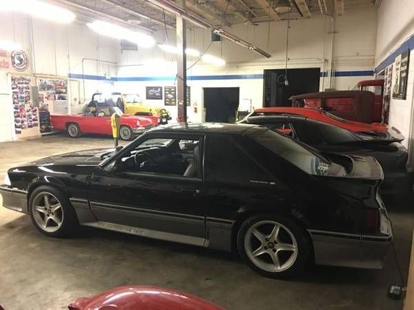 Ford-Mustang-1989-4