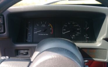 Ford-Mustang-1989-4