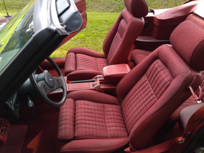 Ford-Mustang-1989-9