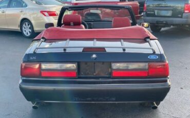 Ford-Mustang-1989-Black-Red-14