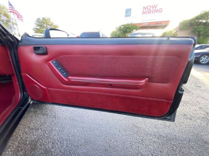 Ford-Mustang-1989-Black-Red-15