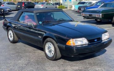 Ford-Mustang-1989-Black-Red-16
