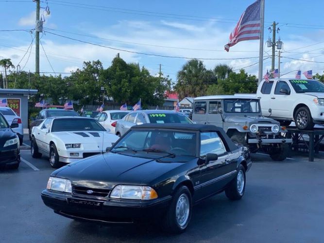 Ford-Mustang-1989-Black-Red-17