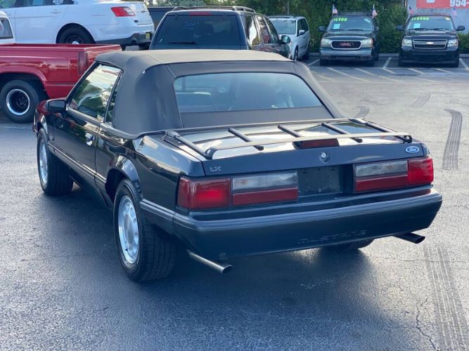 Ford-Mustang-1989-Black-Red-19