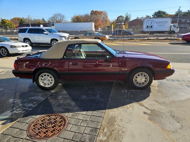 Ford-Mustang-1989-Cabernet-Red-Metalli-1