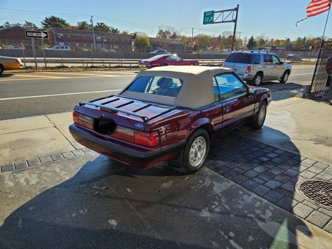Ford-Mustang-1989-Cabernet-Red-Metalli-4