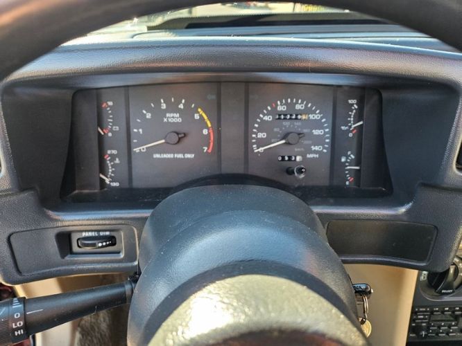 Ford-Mustang-1989-Cabernet-Red-Metalli-6