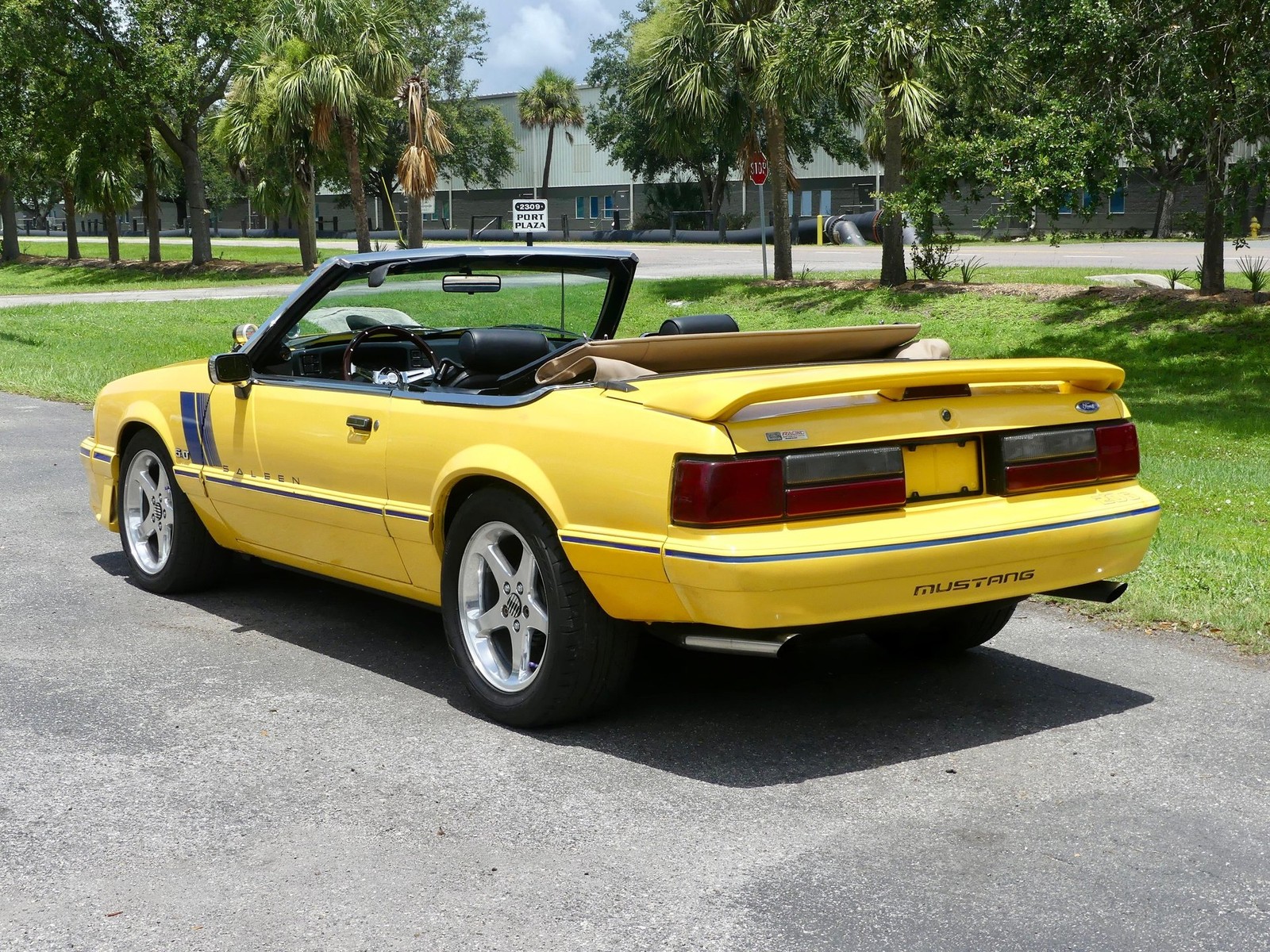Ford-Mustang-1989-Convertible-11