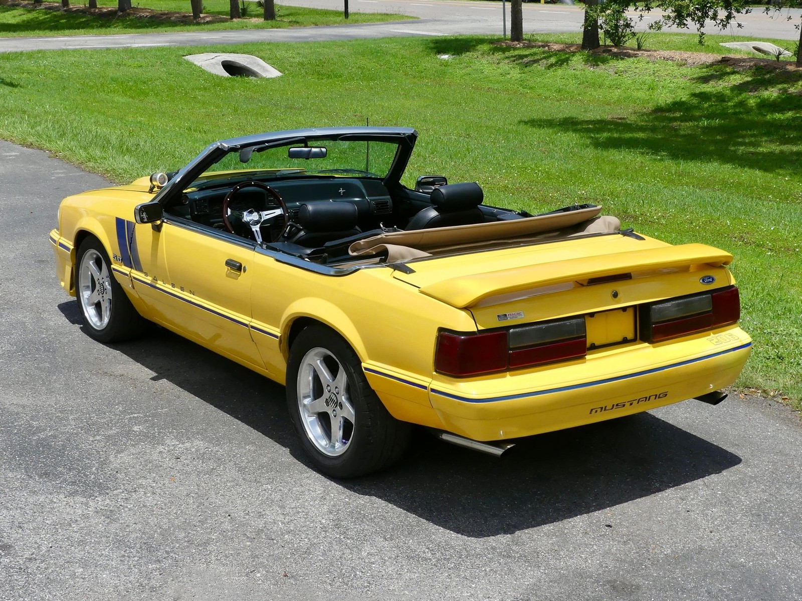 Ford-Mustang-1989-Convertible-12