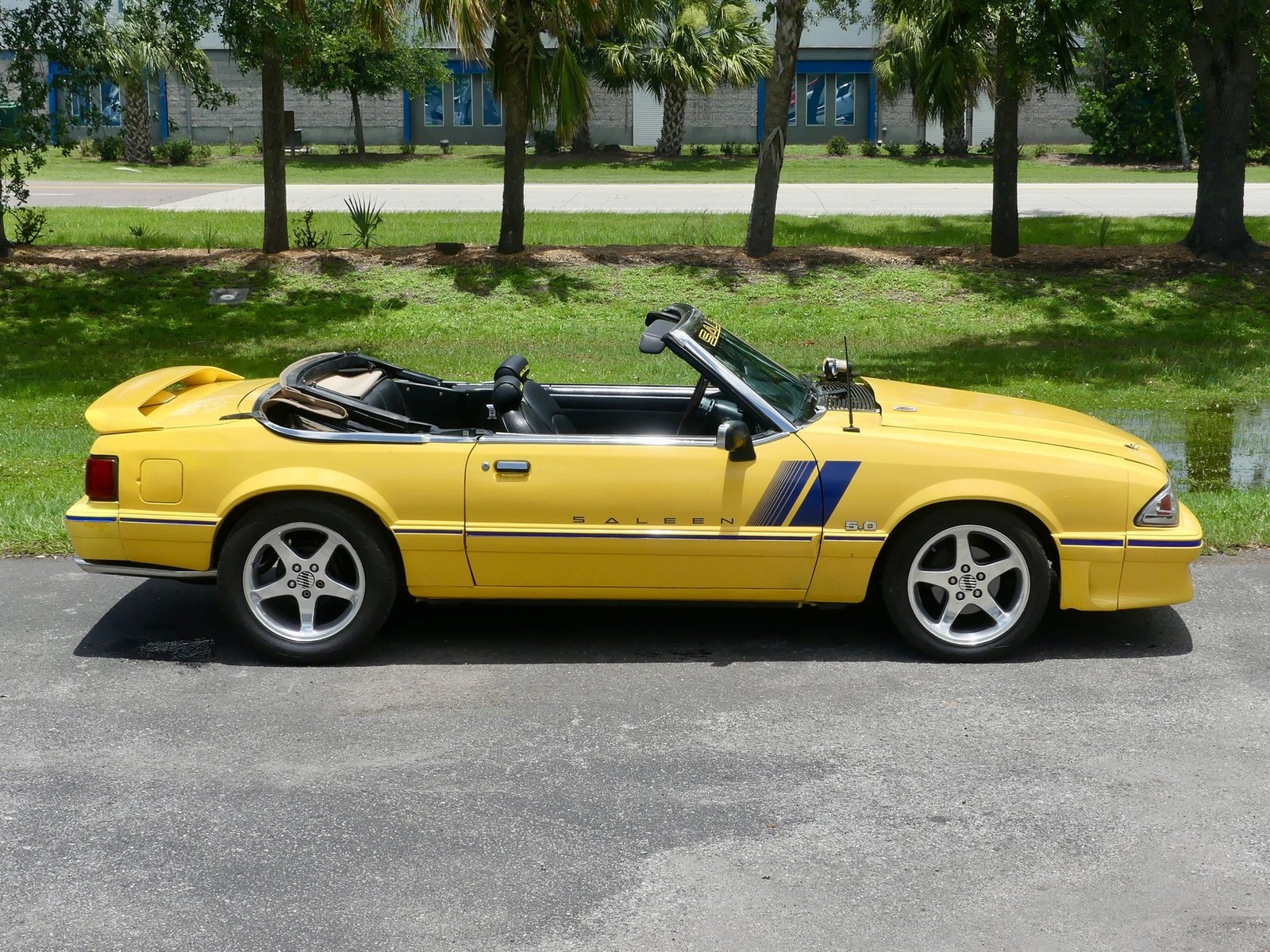 Ford-Mustang-1989-Convertible-20