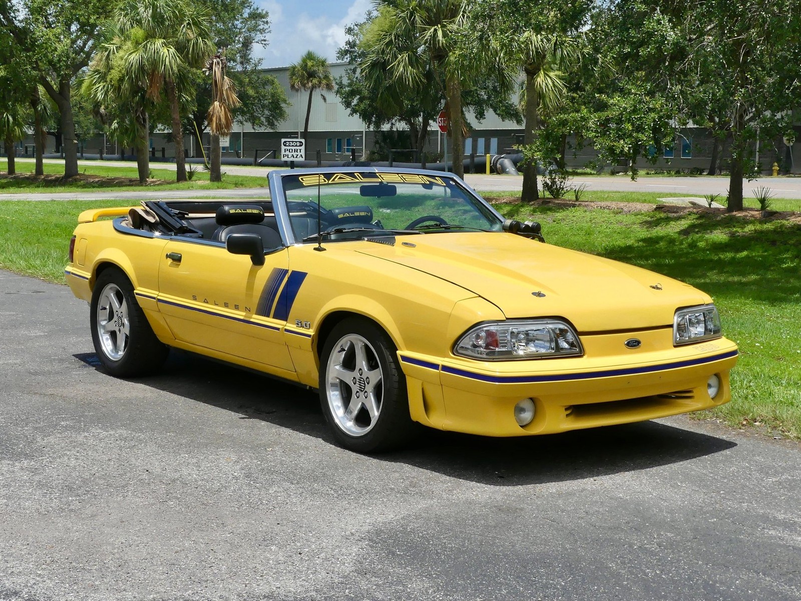 Ford-Mustang-1989-Convertible-22