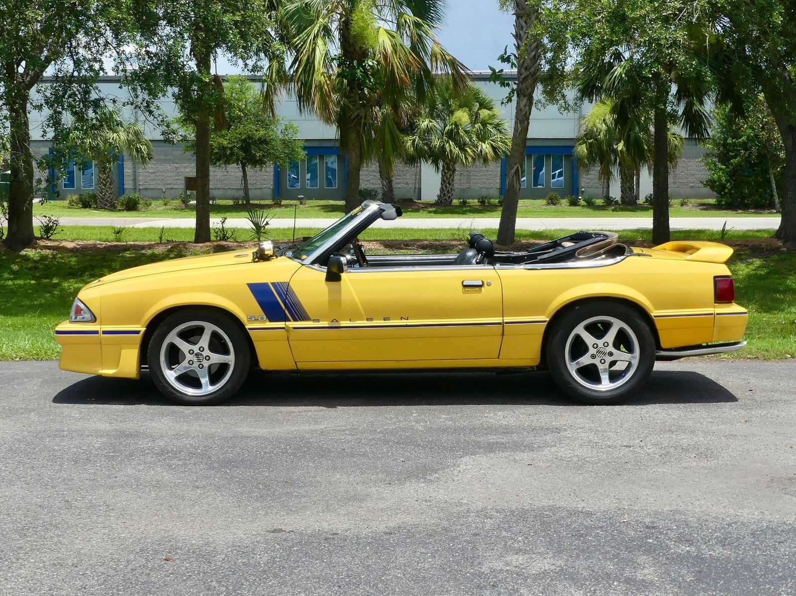 Ford-Mustang-1989-Convertible-8