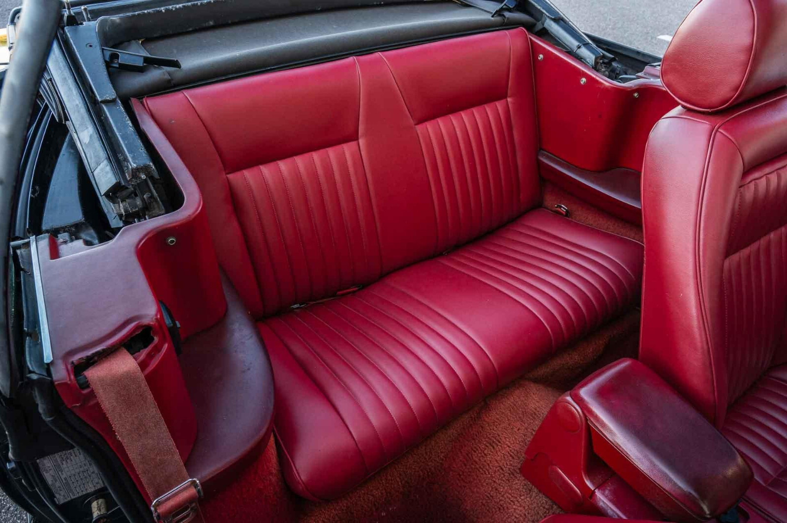 Ford-Mustang-1989-Convertible-9