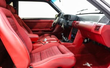 Ford-Mustang-1989-Hatchback-16