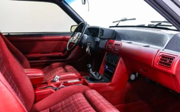 Ford-Mustang-1989-Hatchback-17