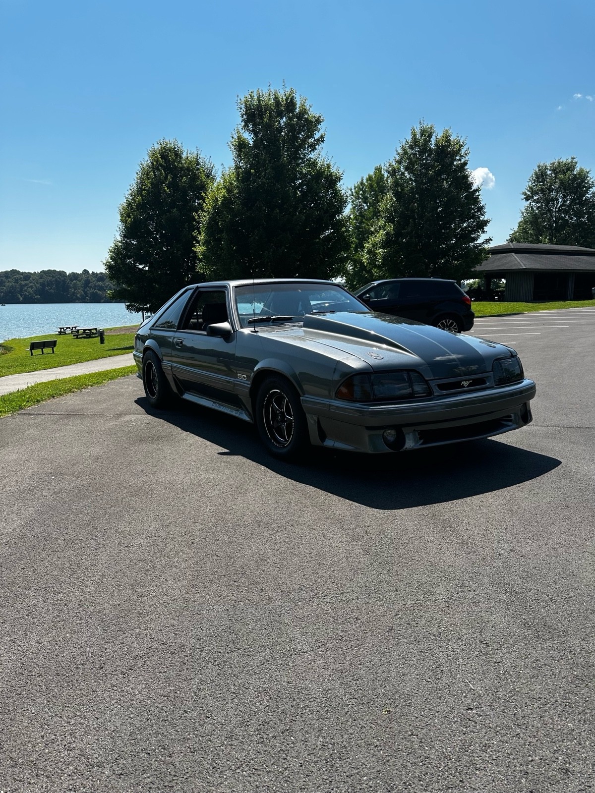 Ford-Mustang-1989-Hatchback-2