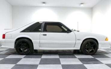 Ford-Mustang-1989-Hatchback-8
