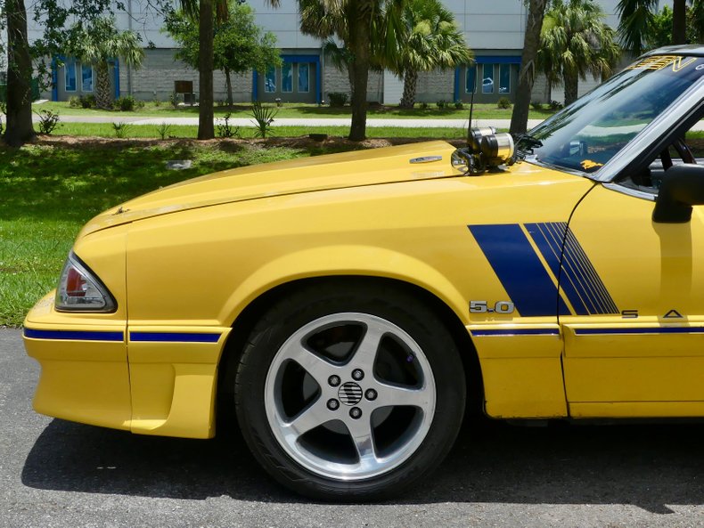 Ford-Mustang-1989-Yellow-Black-37