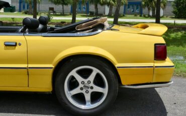 Ford-Mustang-1989-Yellow-Black-39
