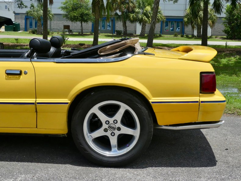 Ford-Mustang-1989-Yellow-Black-39