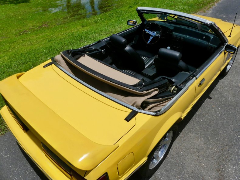 Ford-Mustang-1989-Yellow-Black-44