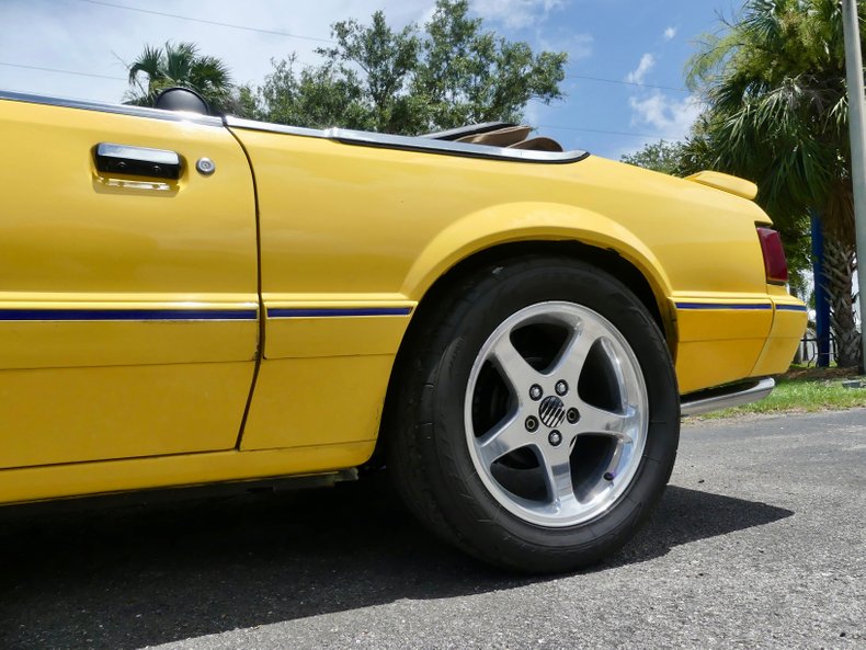 Ford-Mustang-1989-Yellow-Black-49