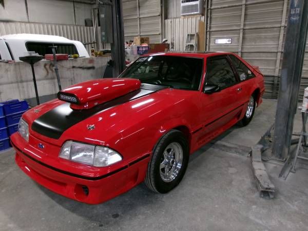 Ford-Mustang-1989