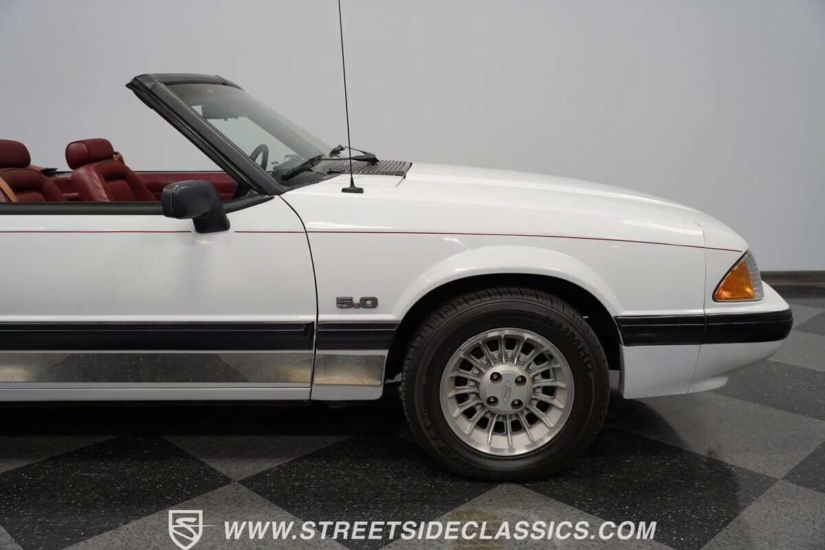 Ford-Mustang-1990-Convertible-28