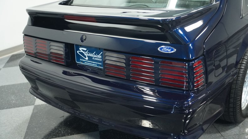 Ford-Mustang-1990-Dark-Blue-Metallic-Graphite-Gray-30
