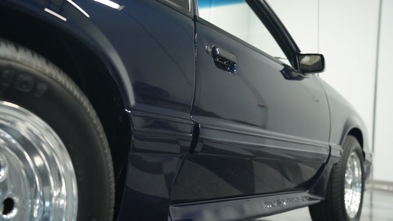 Ford-Mustang-1990-Dark-Blue-Metallic-Graphite-Gray-32
