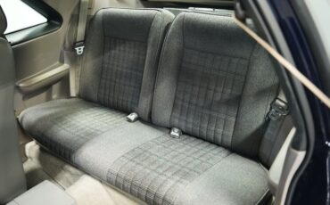 Ford-Mustang-1990-Dark-Blue-Metallic-Graphite-Gray-44