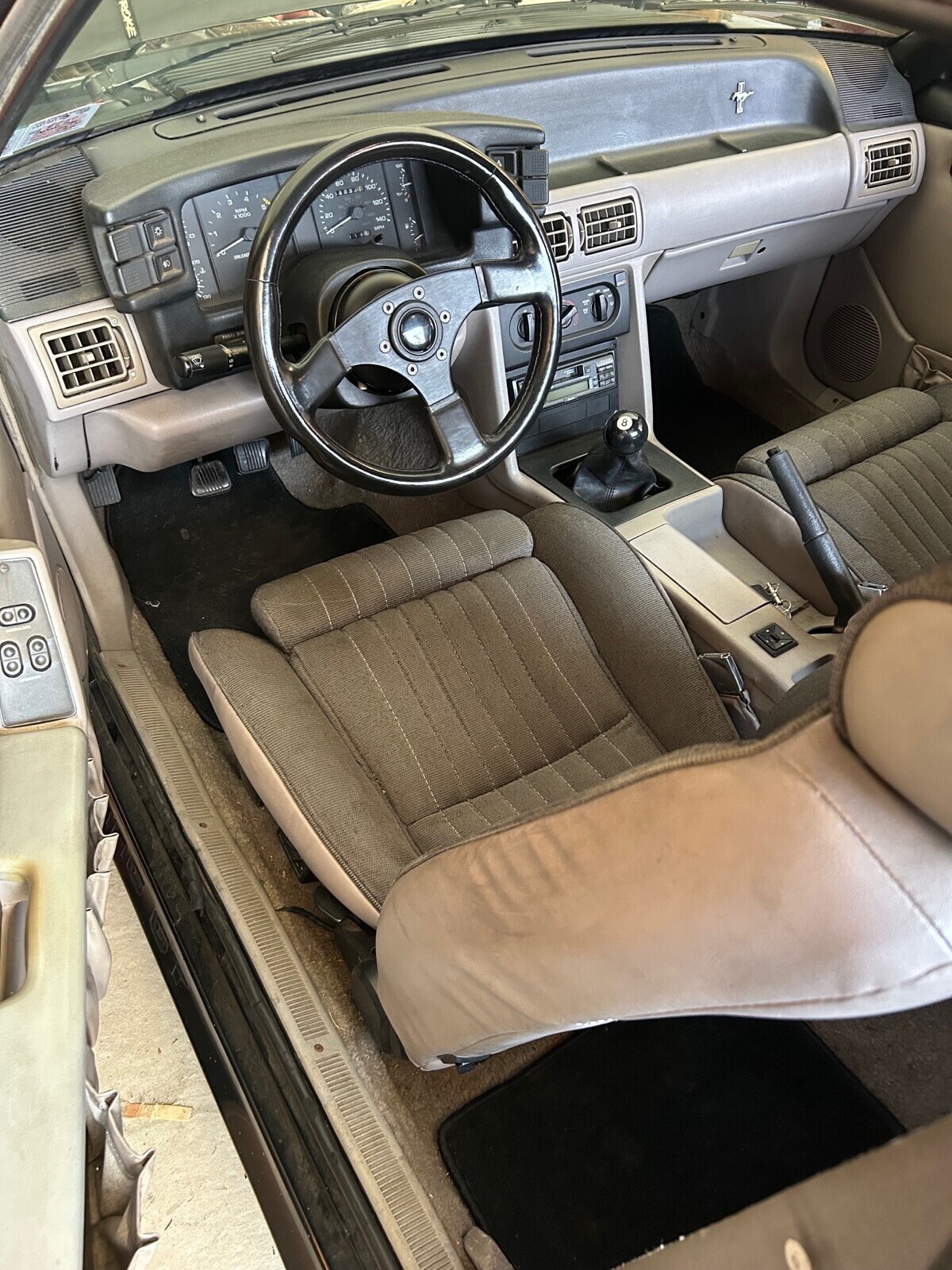 Ford-Mustang-1990-Hatchback-16