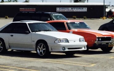 Ford-Mustang-1990-Hatchback-2