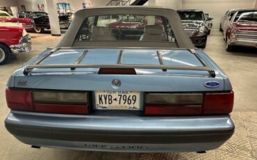 Ford-Mustang-1990-Light-Crystal-Blue-White-Leather-14