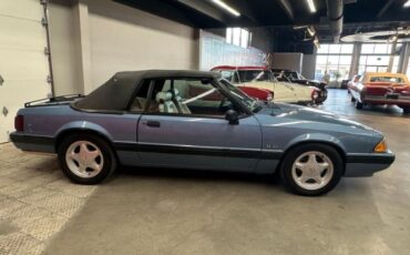 Ford-Mustang-1990-Light-Crystal-Blue-White-Leather-17
